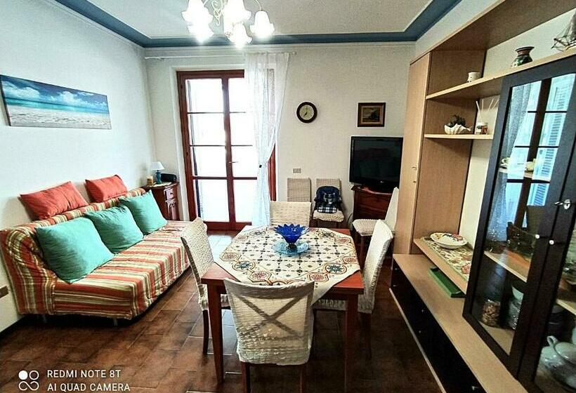 Tra Puccini Ed Il Mare