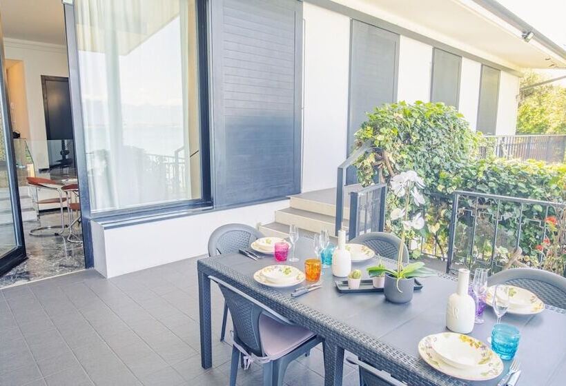 Villa Patrizia Lake View   Italian Homing