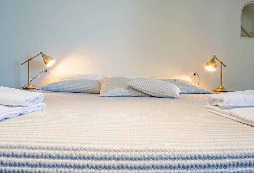 Villa Patrizia Lake View   Italian Homing