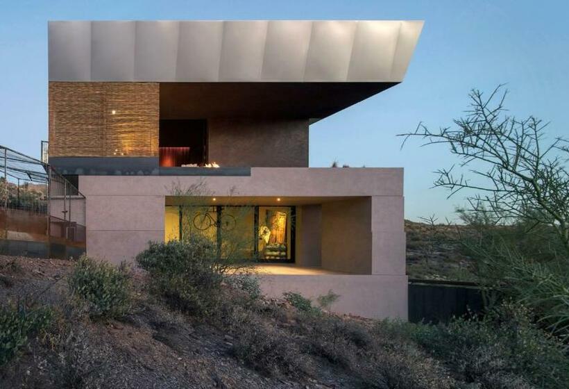 5 Acre Desert Sanctuary With Luxury Amenities  3 Night Minimum Stay