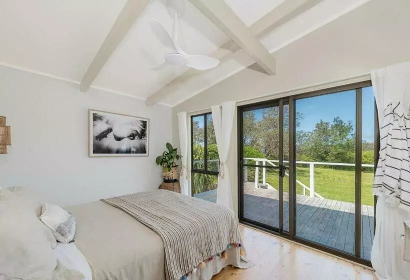 Kioloa Merry Beach Front Gem