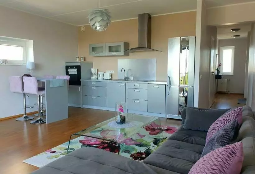 Seaview Apartment