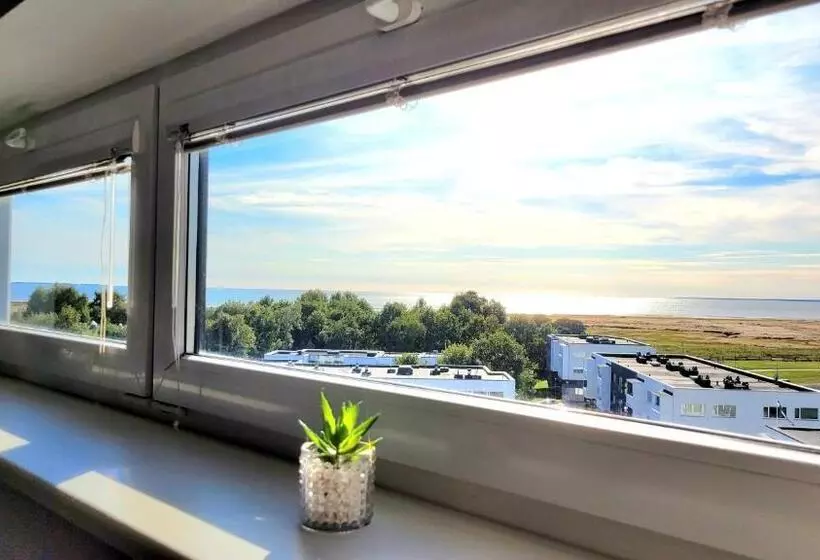 Seaview Apartment