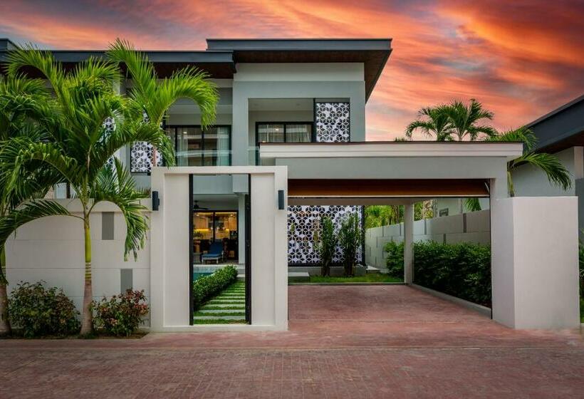 Serenity Jomtien Pool Villas