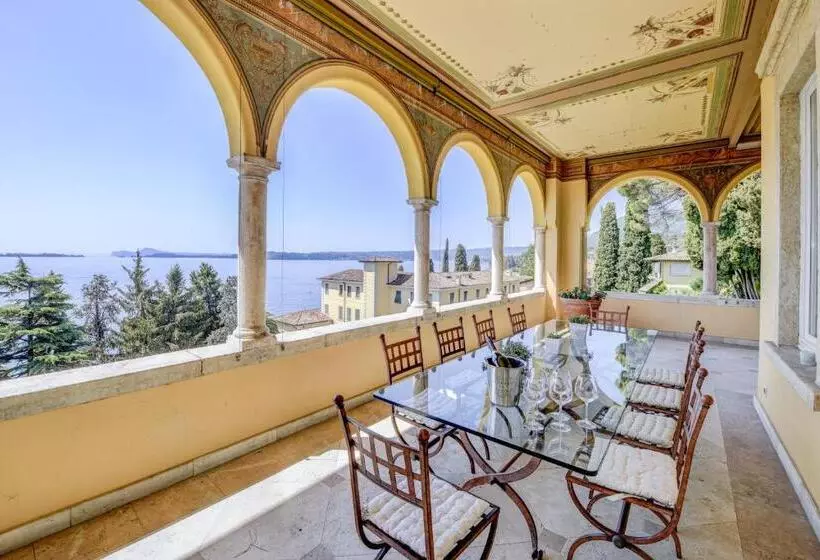 Appartamento La Romantica   Lussuoso Appartamento In Villa Con Vista Lago