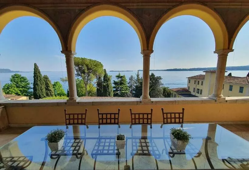 Appartamento La Romantica   Lussuoso Appartamento In Villa Con Vista Lago
