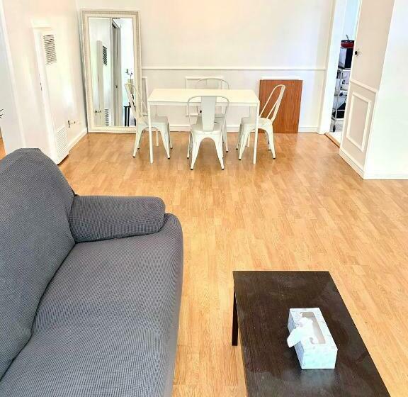 Charm West Valley Perfect Location By Westfield Topanga