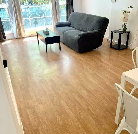 Charm West Valley Perfect Location By Westfield Topanga