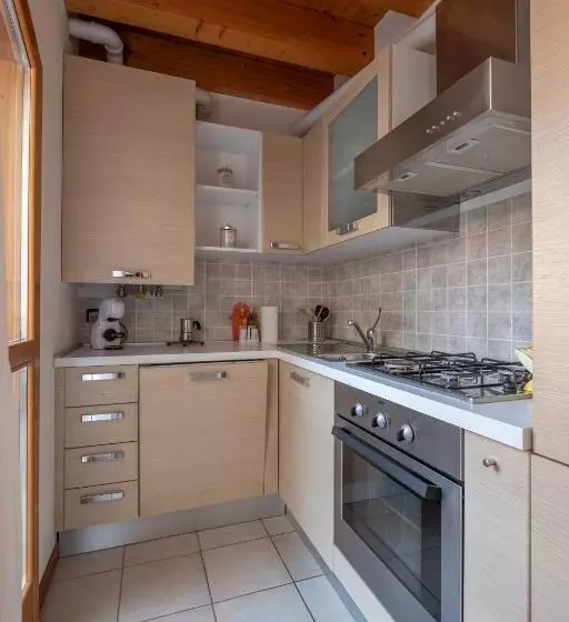 Happy Guest Apartments   Lake & Relax