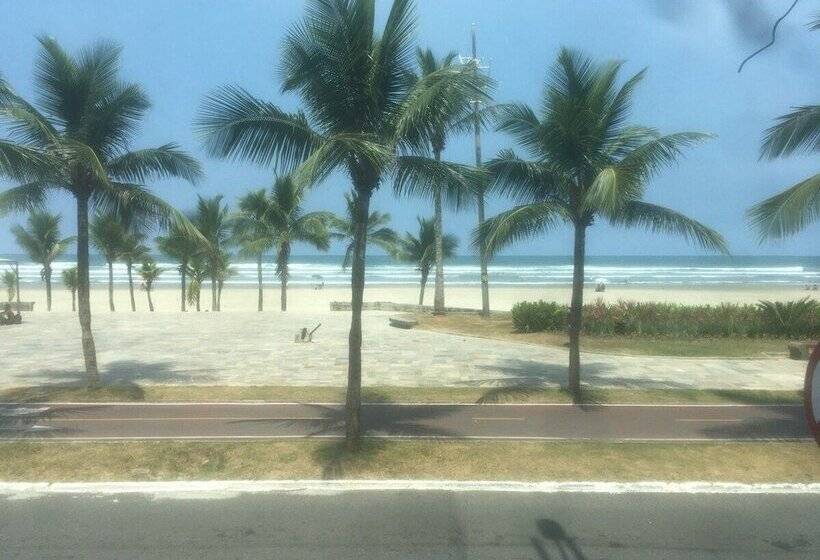 Pé Na Areia Praia Do Caiçara