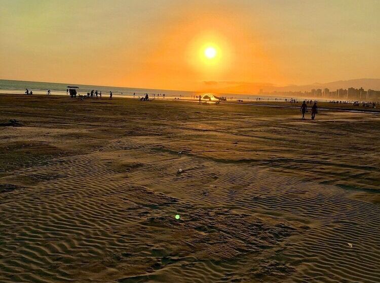 Pé Na Areia Praia Do Caiçara
