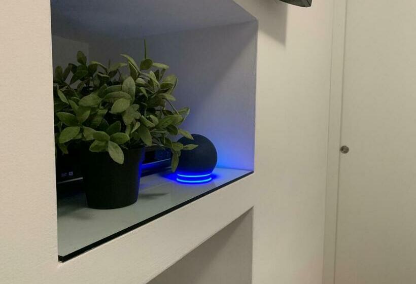 The Royal House   Un Passo Dalla Reggia /en Es It