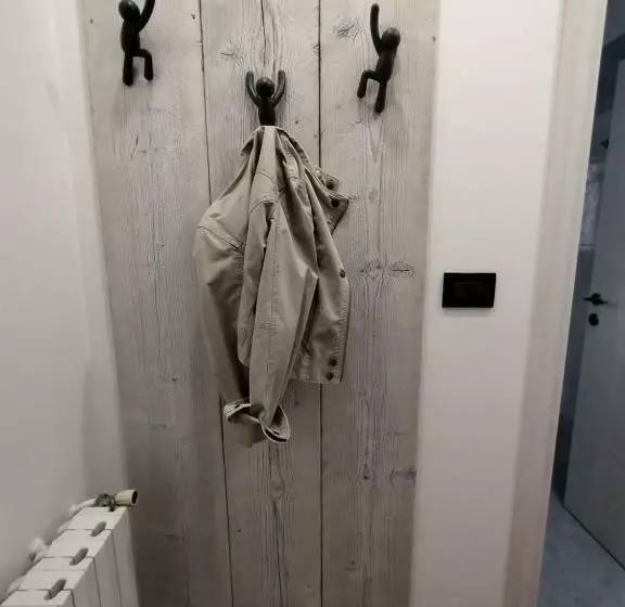 The Royal House   Un Passo Dalla Reggia /en Es It