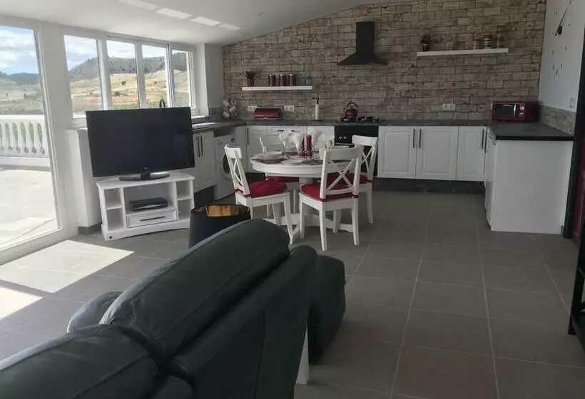 Vista Almendra Captivating 2 Bed Apartment In Oria