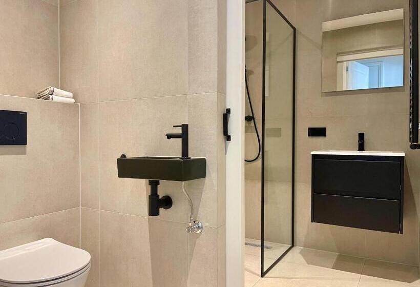 Charming Serviced Studio 40m2  Mnl C