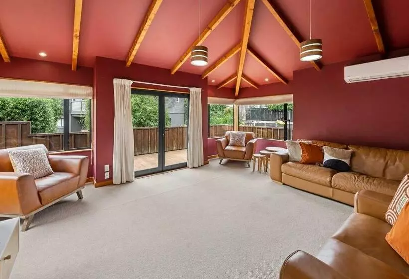 Lake Escape   Taupo