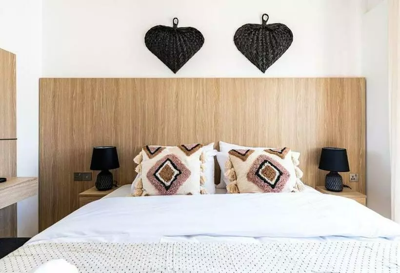 Made With Love 1 Br Apt By Finikoudes Beach