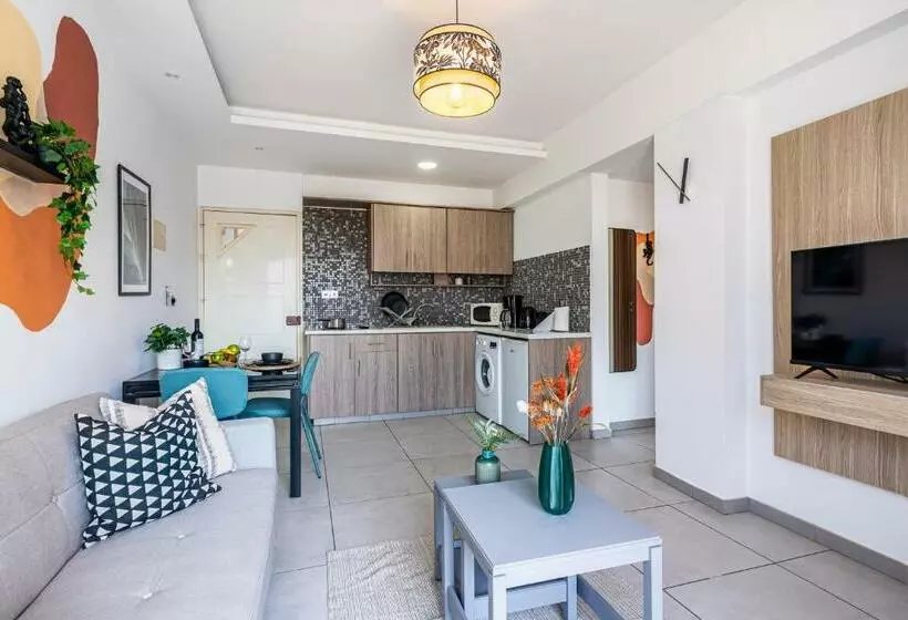 Made With Love 1 Br Apt By Finikoudes Beach