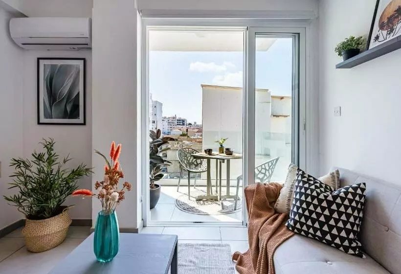 Made With Love 1 Br Apt By Finikoudes Beach