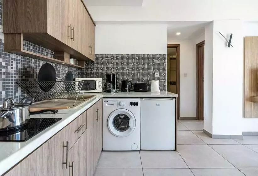 Made With Love 1 Br Apt By Finikoudes Beach