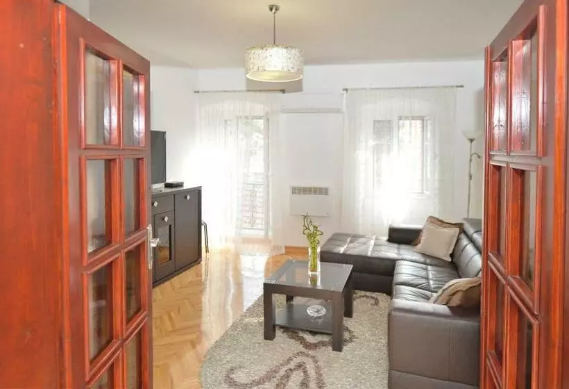 Sofija Apartment