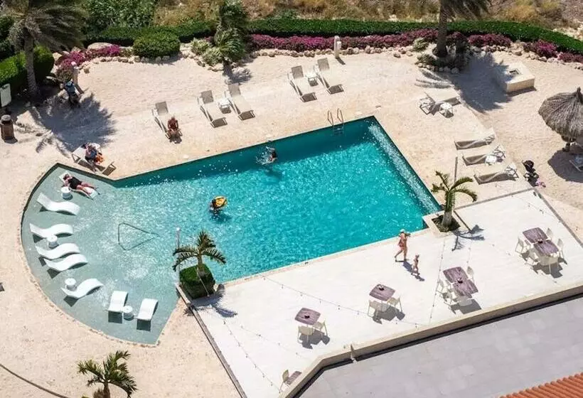 Sunbreak Aruba 2br & 3br Villas With Private Pools