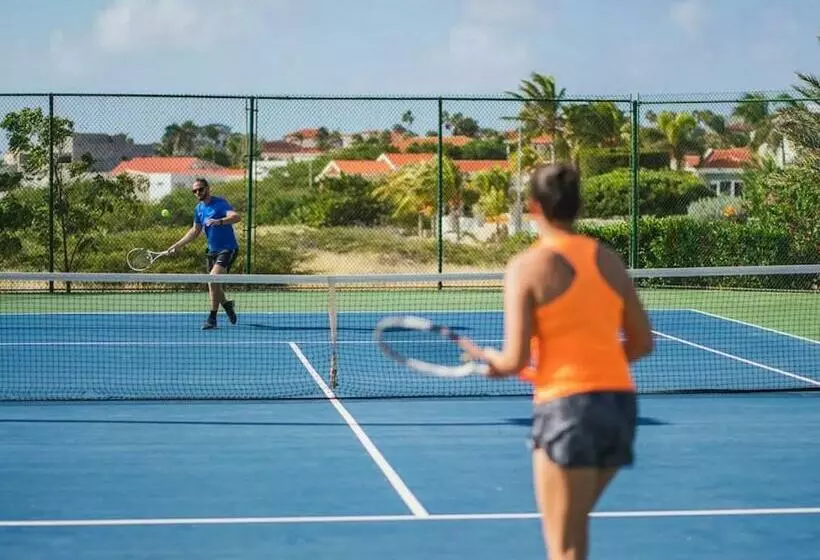 Sunbreak Aruba 2br & 3br Villas With Private Pools