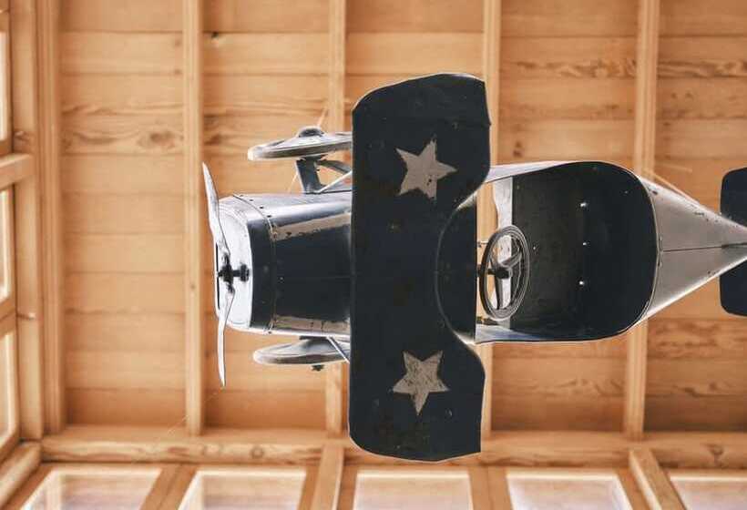 Villa With Rooftop Terrace In Barranco