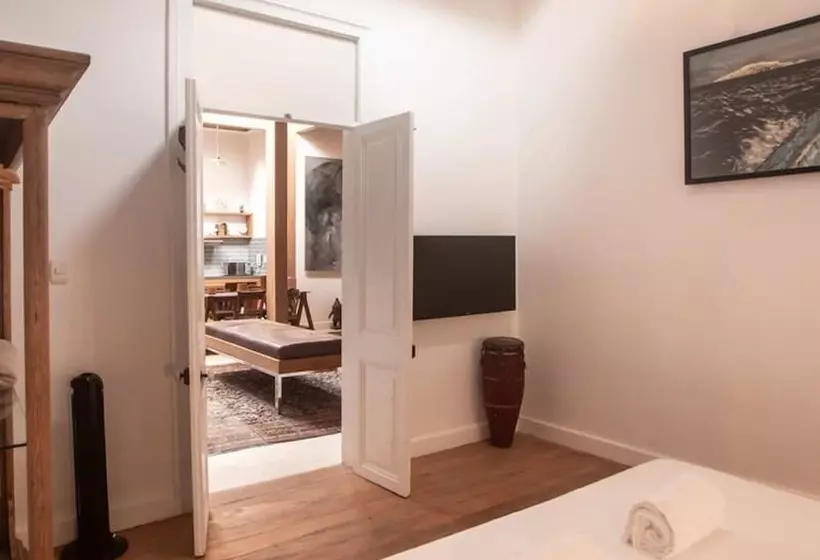 Villa With Rooftop Terrace In Barranco