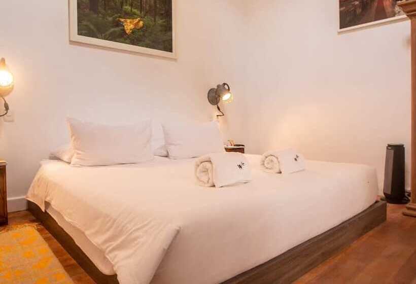 Villa With Rooftop Terrace In Barranco