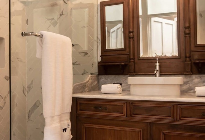 Villa With Rooftop Terrace In Barranco