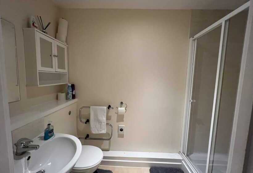 Aberdeen Stay Central 2 Bedrooms Apt No Party