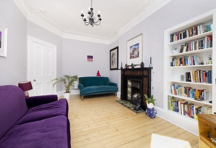 Joivy Gorgeous 1 Bed Flat With A Shared Garden