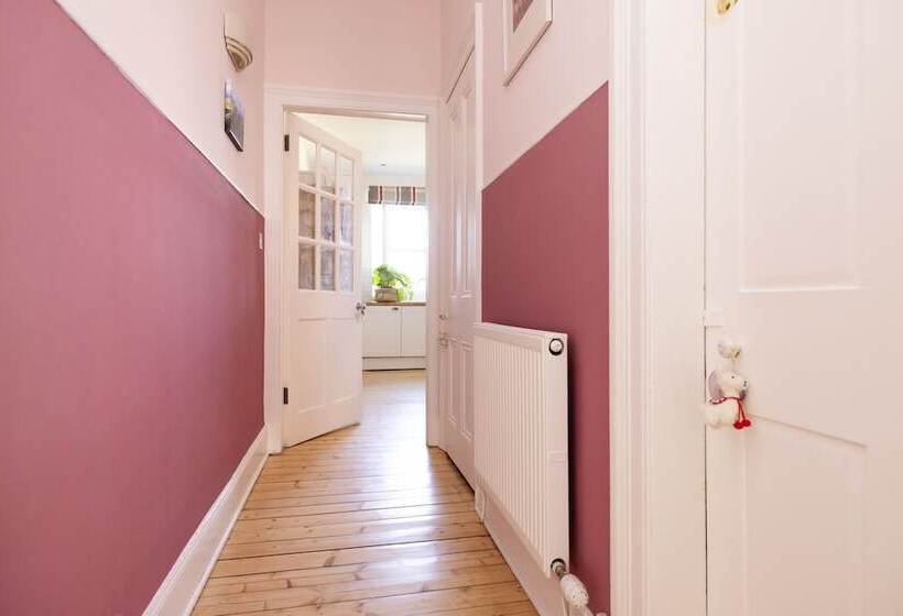 Joivy Gorgeous 1 Bed Flat With A Shared Garden