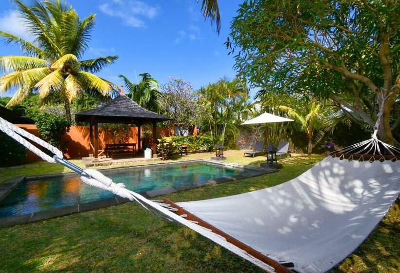 Elegant Villa Bali Style In Blue Bay