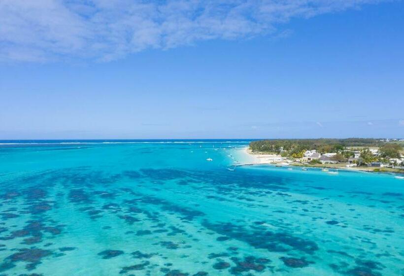 Elegant Villa Bali Style In Blue Bay
