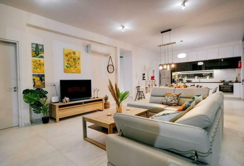 Sunnyvillas 4br New Villa Private Pool In Pernera