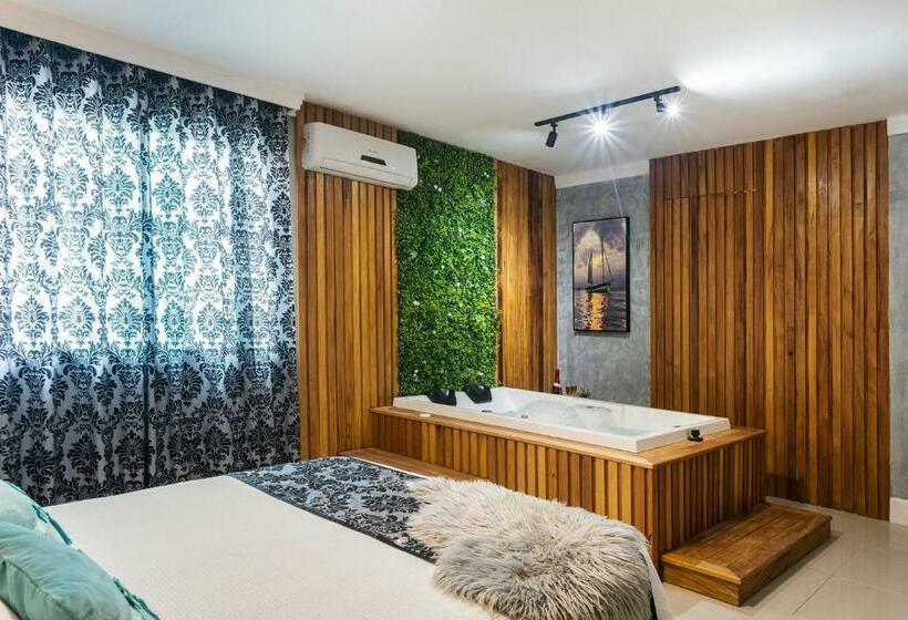 Casa Em Bombinhas Jacuzzi E Lareira Hospedado Por Fotografiabombinhas