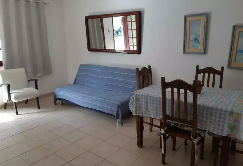 Casa Aconchegante Com Simplicidade, Funcionalidade E Privacidade