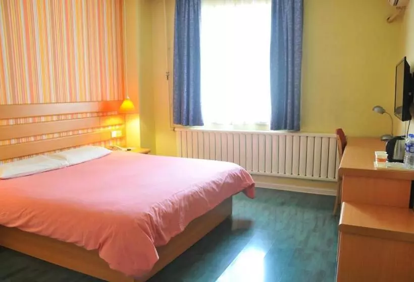 هتل Home Inn Dalian Railway Station