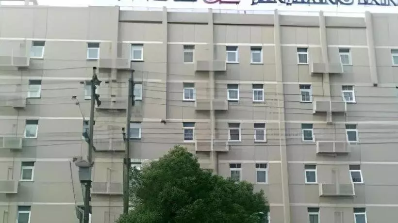 Hotel Jinjiang Inn Yueyang Railway Station