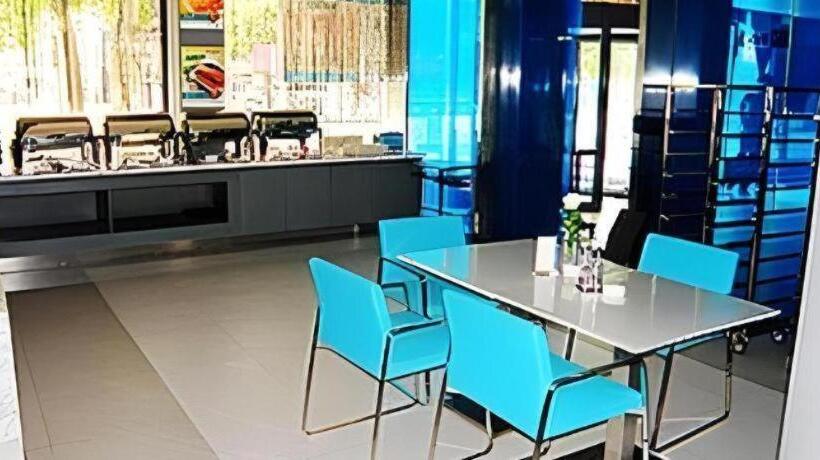 בית מלון כפרי Jinjiang Inn Yueyang Railway Station