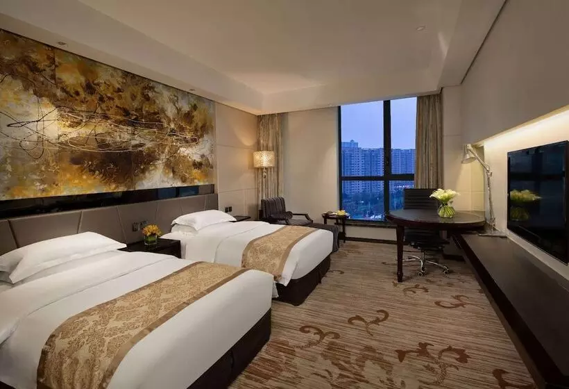 Отель Ramada By Wyndham Xian Long March