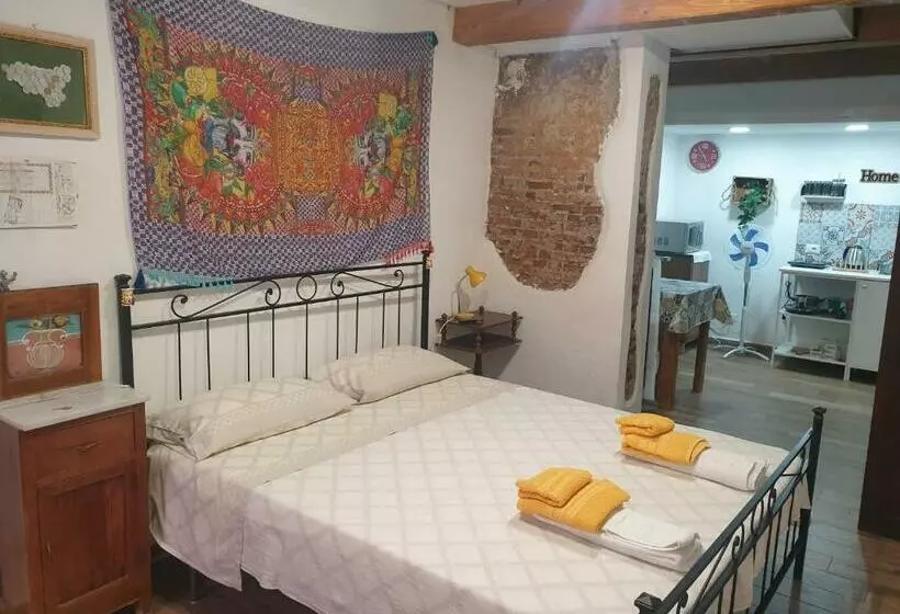 Sicily House Soprano