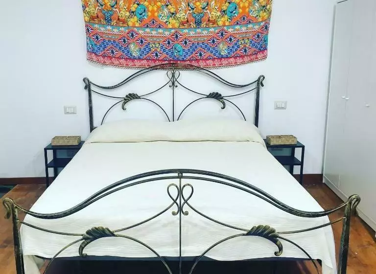 Sicily House Soprano