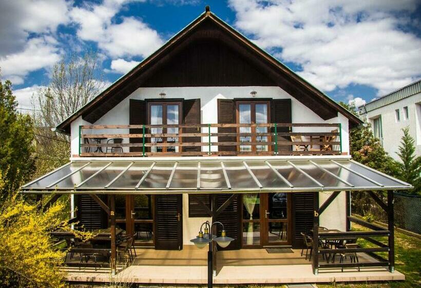 Kenderhordó Pihenőház