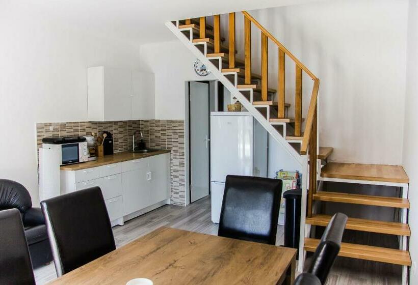 Kenderhordó Pihenőház