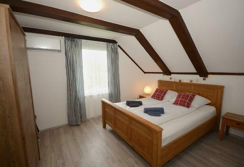 Kenderhordó Pihenőház