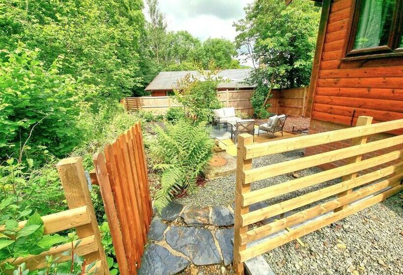 Wnion Wood Lodge With Log Burner & Sauna In Snowdonia
