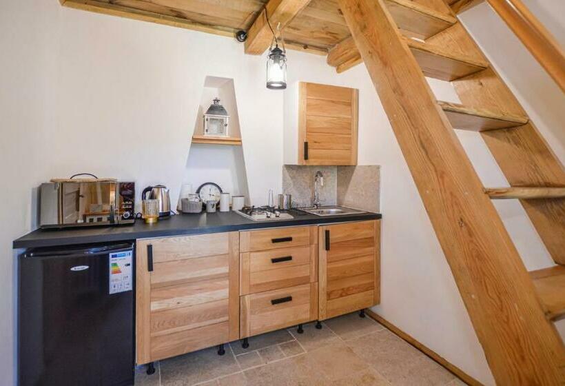 Amazing Home In Feliceto With Kitchenette